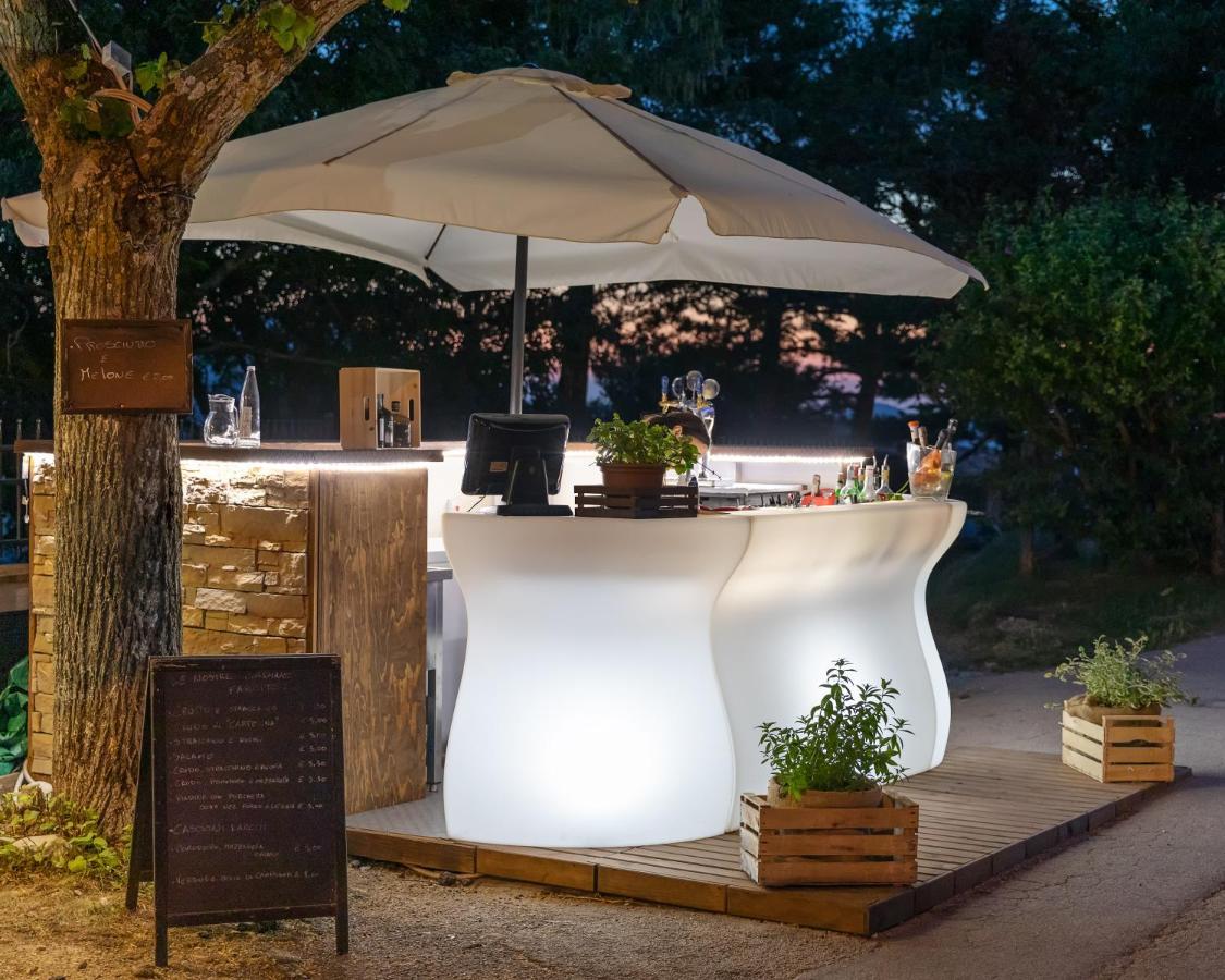 Osteria Belvedere Сан Лео Екстериор снимка